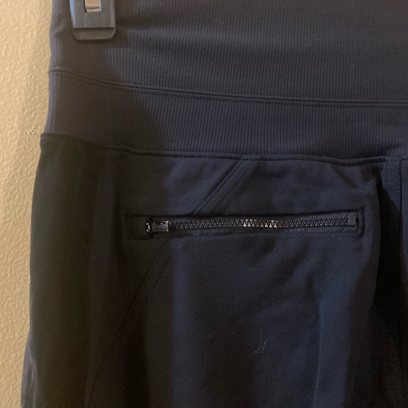 ATHLETA VENICE VELVET STRIPE JOGGER NWOT🔥 - Picture 6 of 11